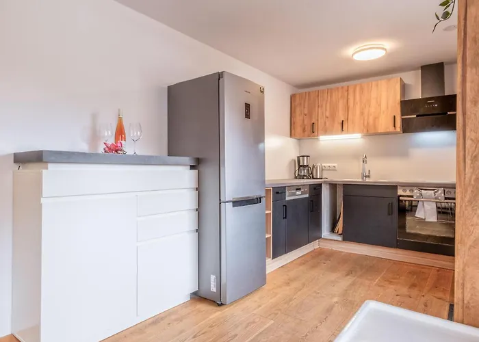 Kraftplatz Am Litzlhof * إتيير